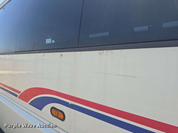 image for item EF3493 2009 International 3200 RV