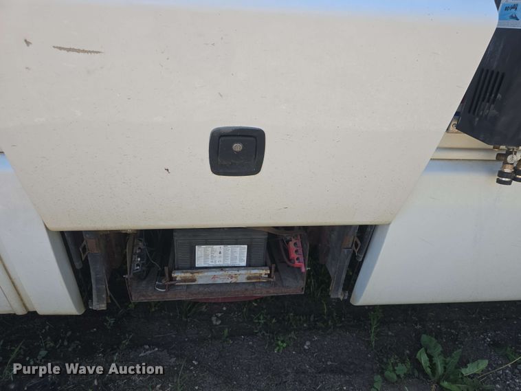 image for item EF3493 2009 International 3200 RV