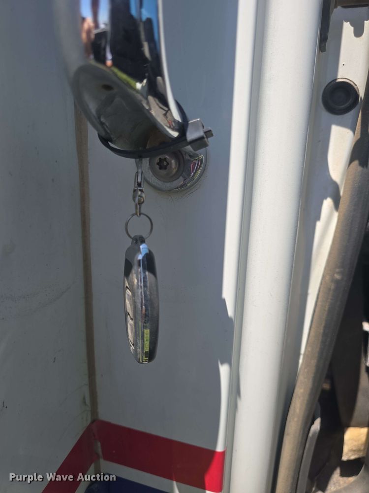 image for item EF3493 2009 International 3200 RV