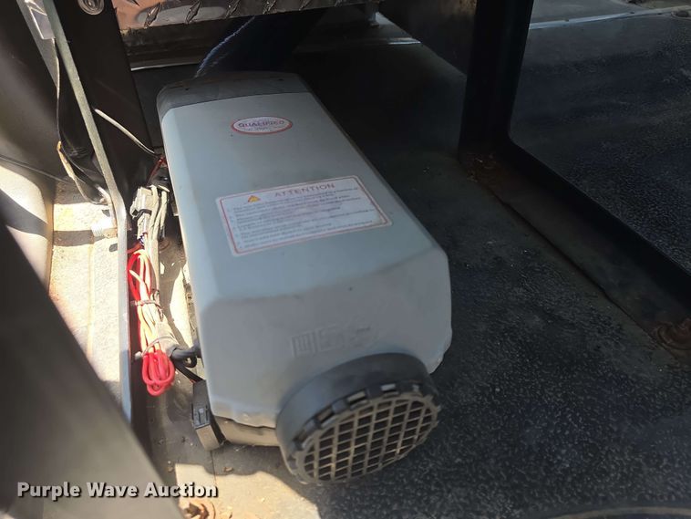 image for item EF3493 2009 International 3200 RV