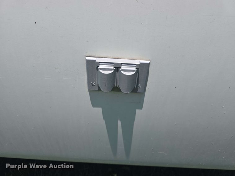 image for item EF3493 2009 International 3200 RV