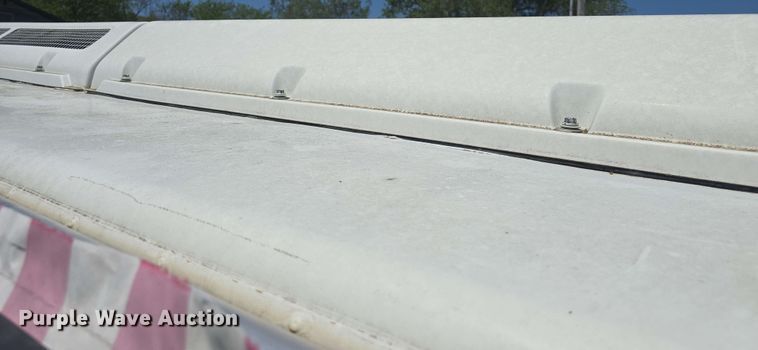 image for item EF3493 2009 International 3200 RV