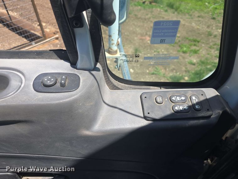 image for item EF3493 2009 International 3200 RV