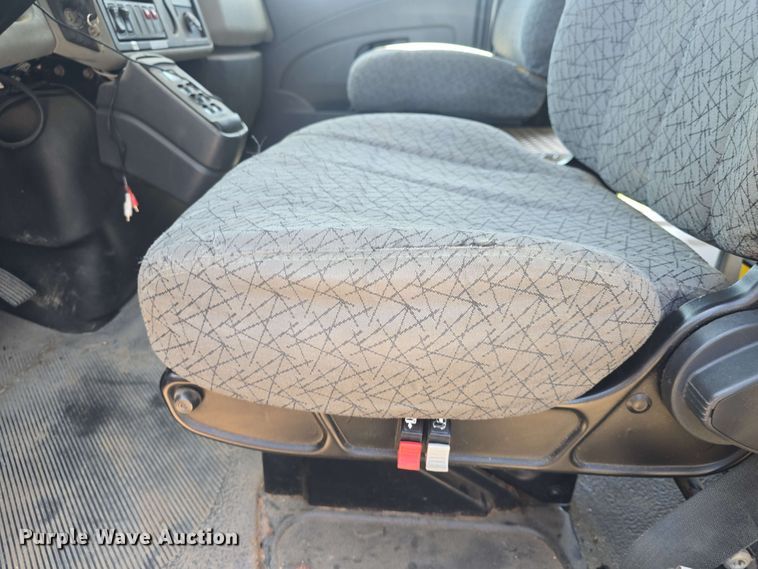 image for item EF3493 2009 International 3200 RV