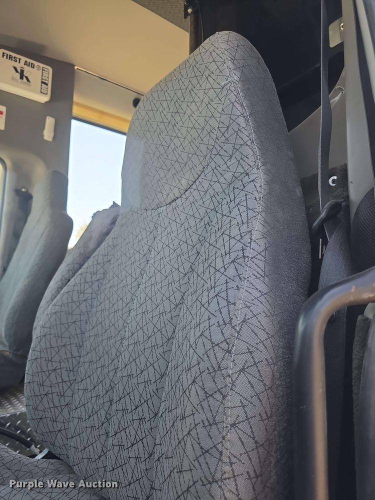 image for item EF3493 2009 International 3200 RV