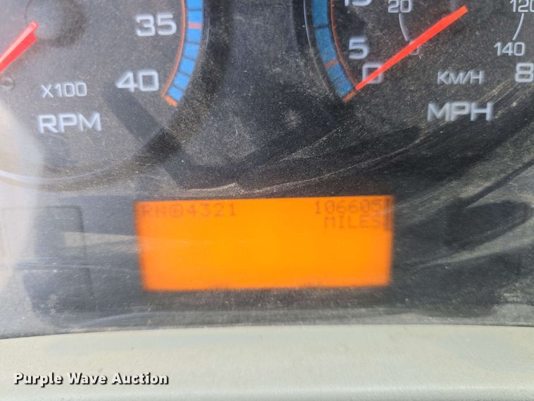 image for item EF3493 2009 International 3200 RV