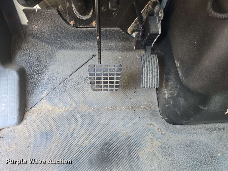 image for item EF3493 2009 International 3200 RV