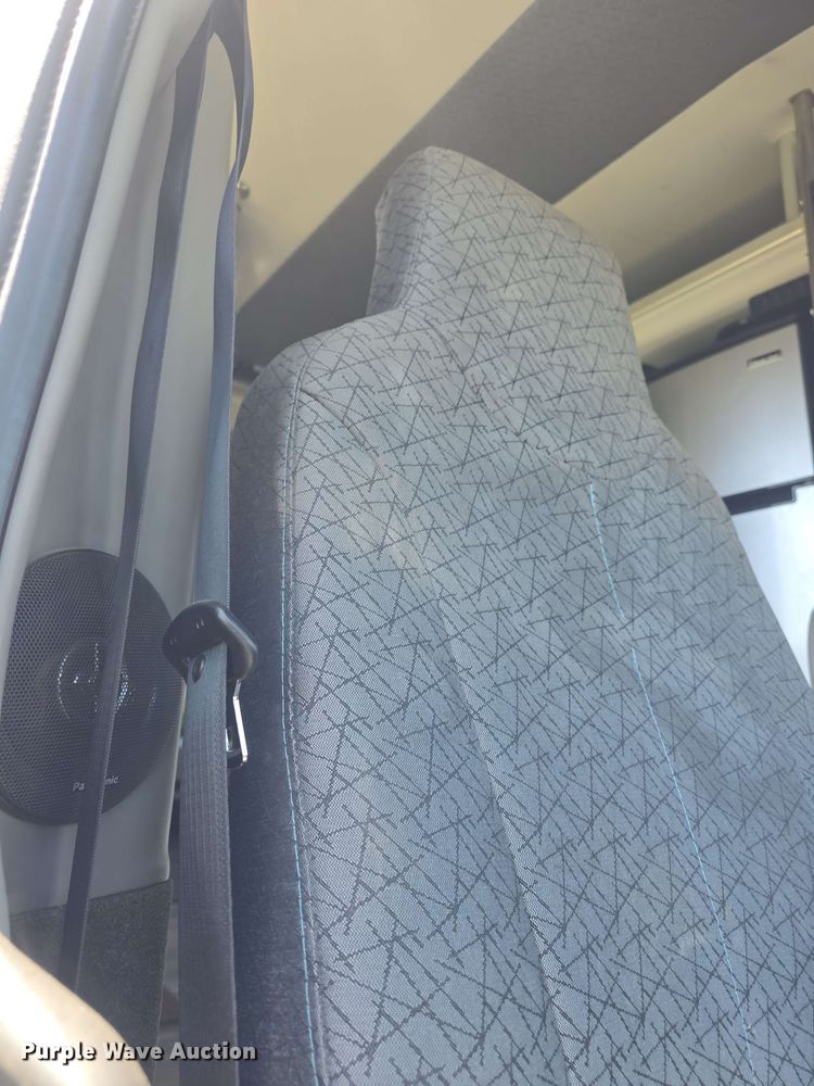 image for item EF3493 2009 International 3200 RV