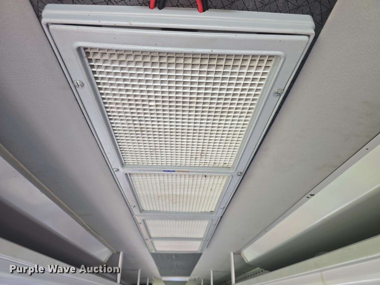 image for item EF3493 2009 International 3200 RV