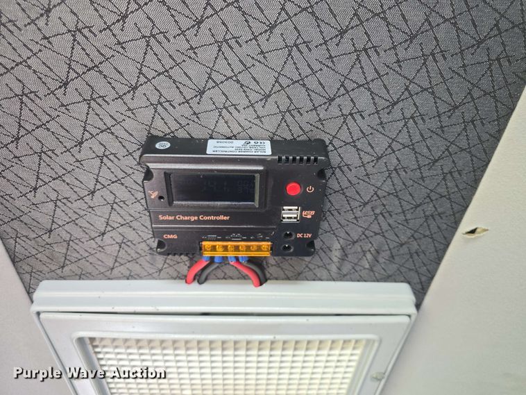 image for item EF3493 2009 International 3200 RV