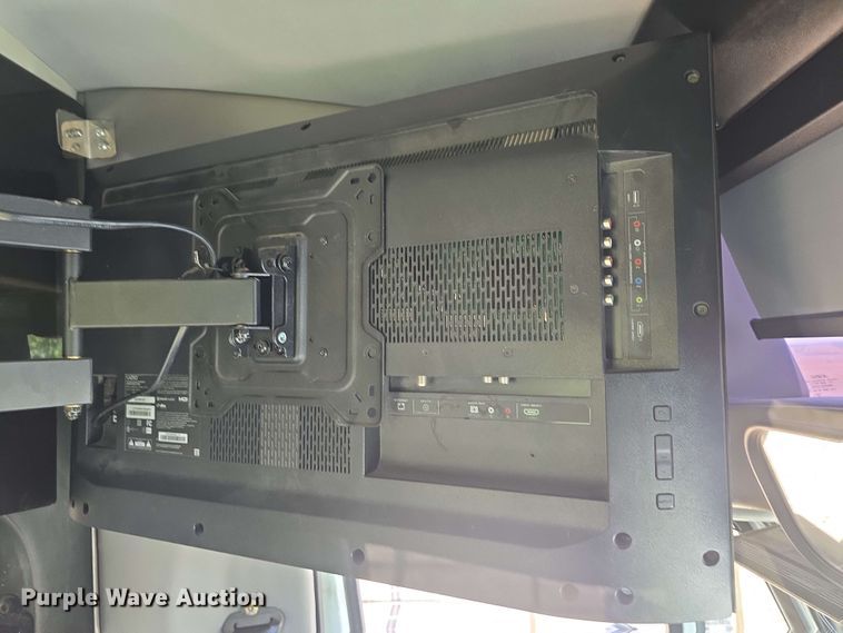 image for item EF3493 2009 International 3200 RV