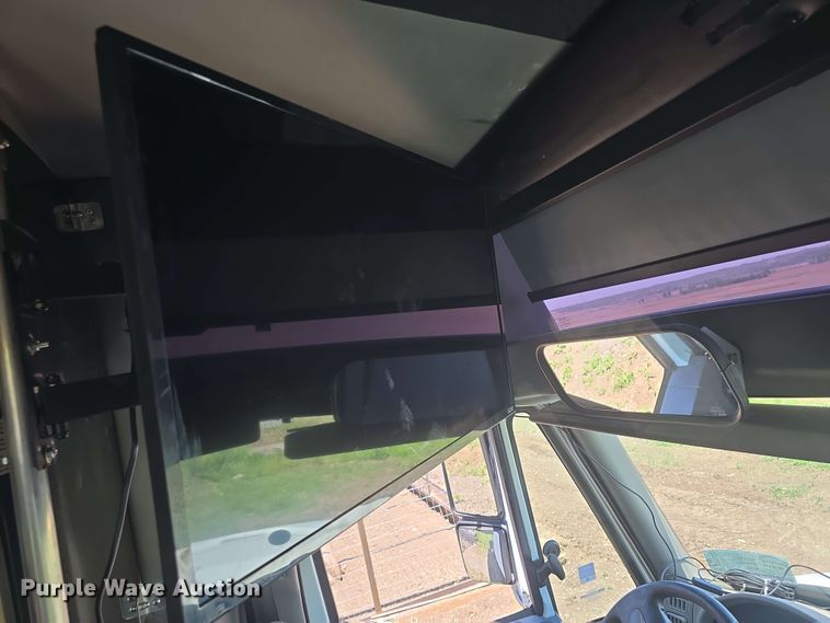 image for item EF3493 2009 International 3200 RV