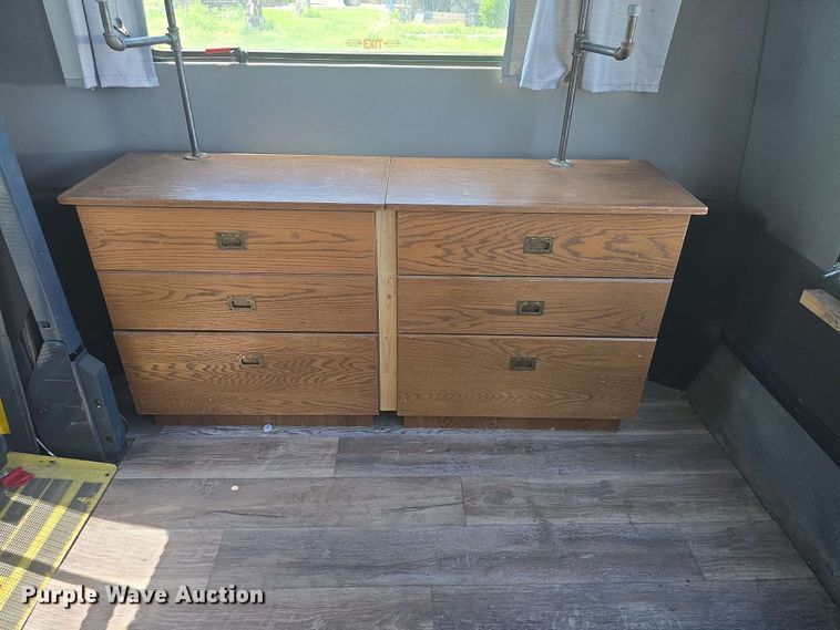 image for item EF3493 2009 International 3200 RV