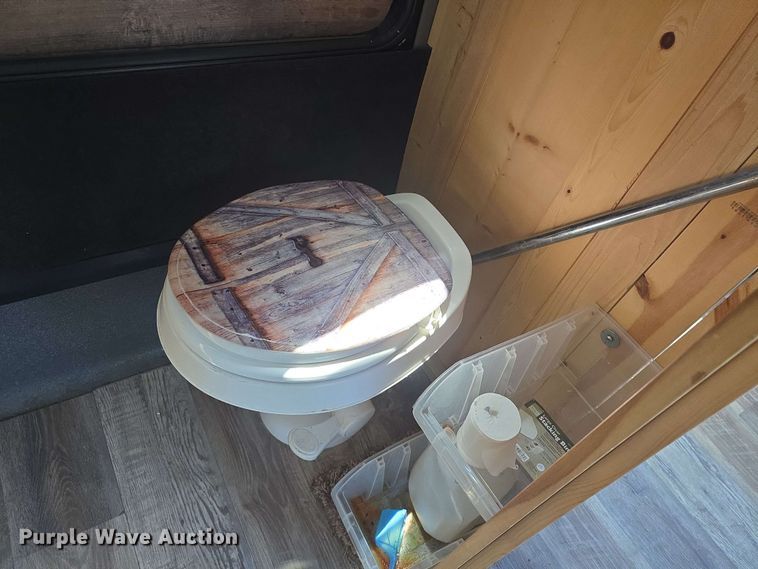 image for item EF3493 2009 International 3200 RV