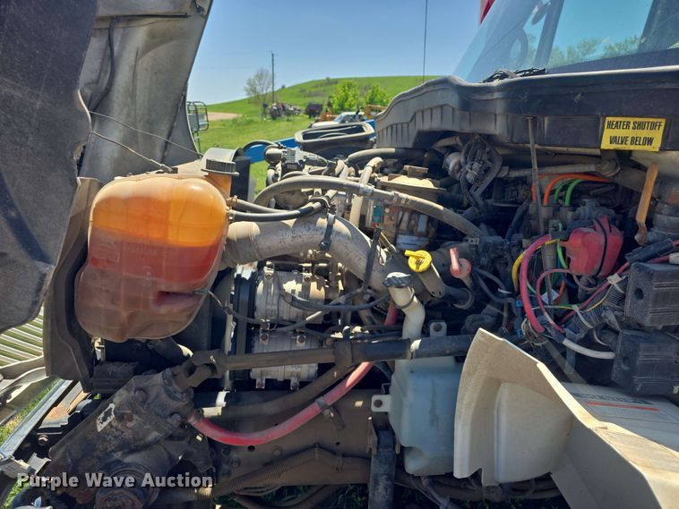 image for item EF3493 2009 International 3200 RV