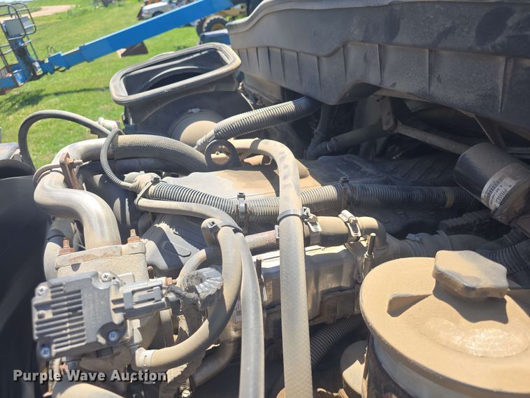 image for item EF3493 2009 International 3200 RV