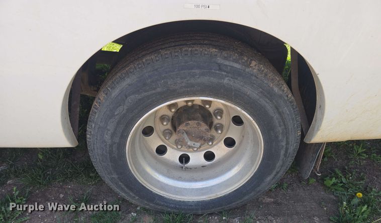 image for item EF3493 2009 International 3200 RV