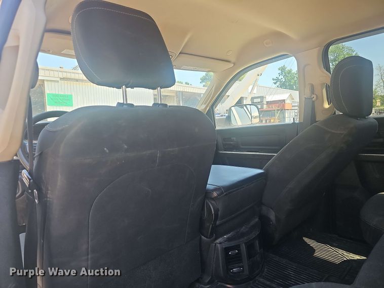 image for item EF3497 2020 Dodge Ram 2500 Crew Cab pickup truck