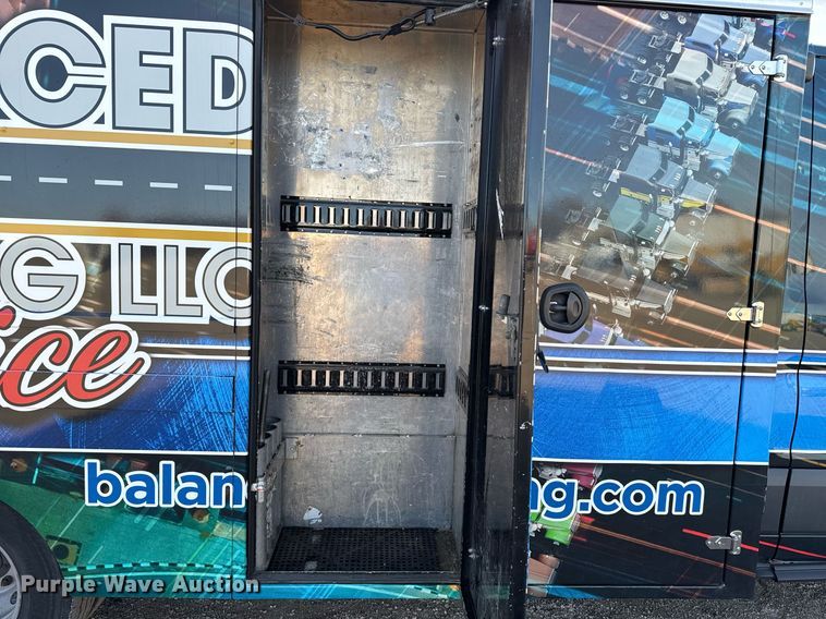 image for item EG2351 2015 Ford Transit 350 utility / service van