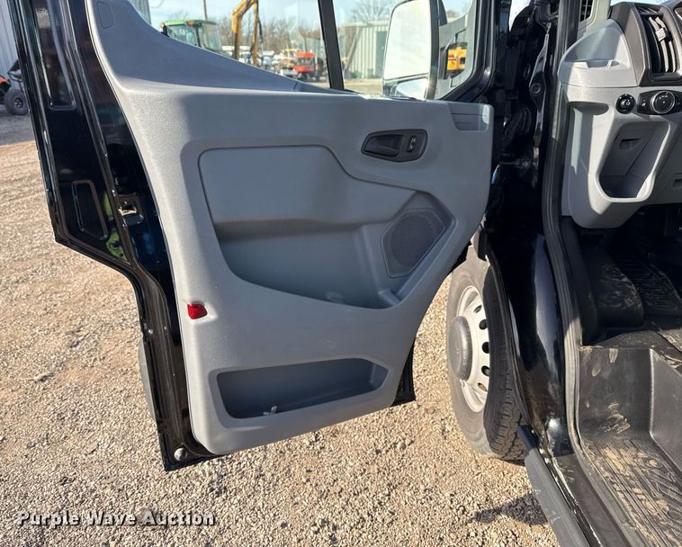 image for item EG2351 2015 Ford Transit 350 utility / service van