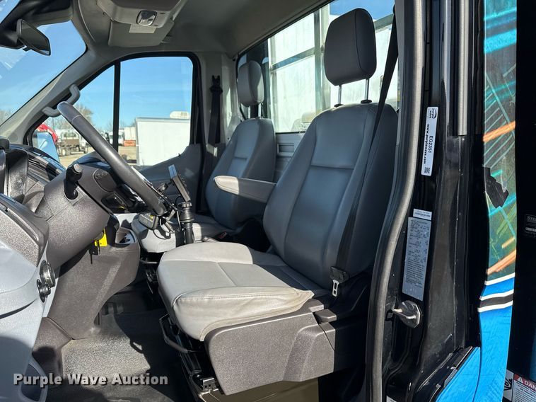 image for item EG2351 2015 Ford Transit 350 utility / service van
