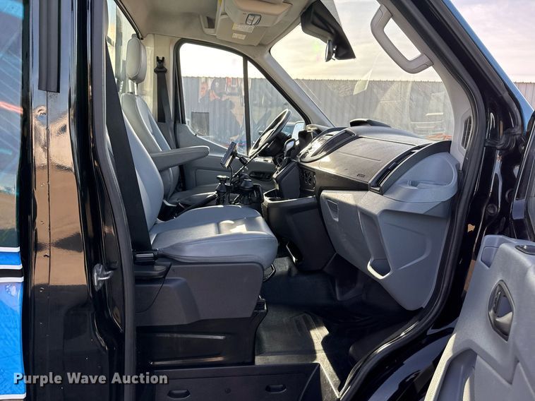 image for item EG2351 2015 Ford Transit 350 utility / service van