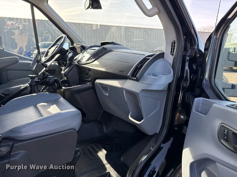 image for item EG2351 2015 Ford Transit 350 utility / service van