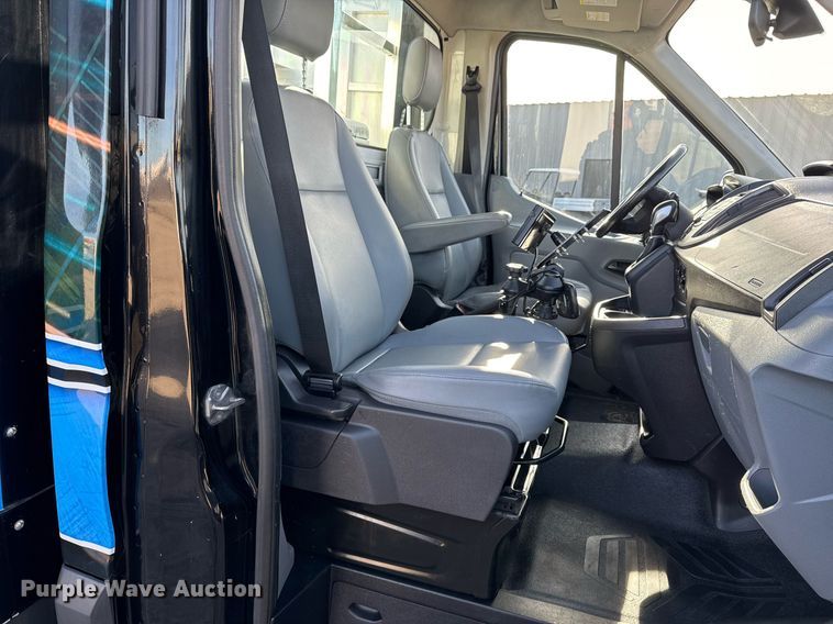 image for item EG2351 2015 Ford Transit 350 utility / service van