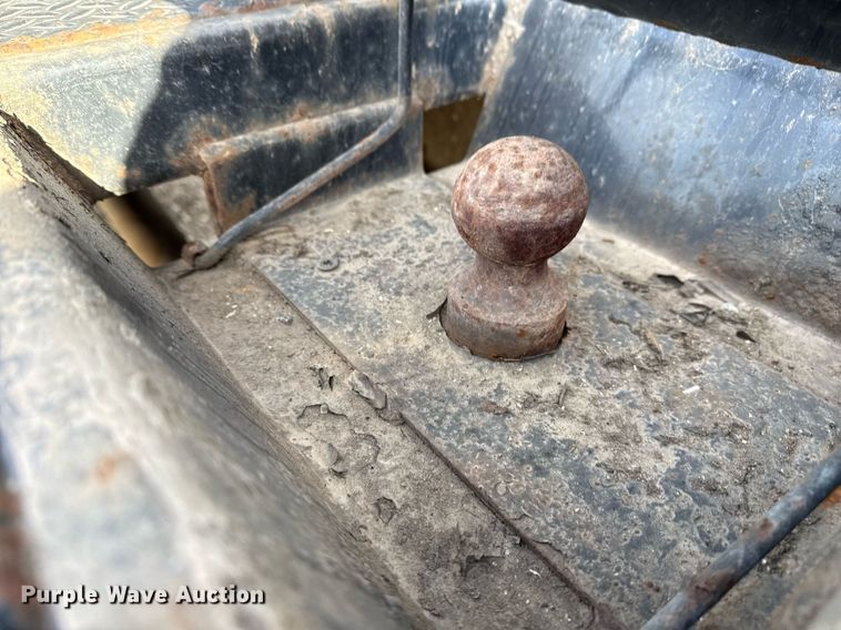 image for item EG5679 2012 Dodge Ram 5500HD flatbed truck