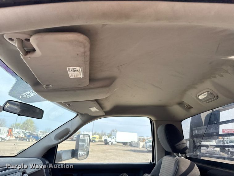 image for item EG5679 2012 Dodge Ram 5500HD flatbed truck