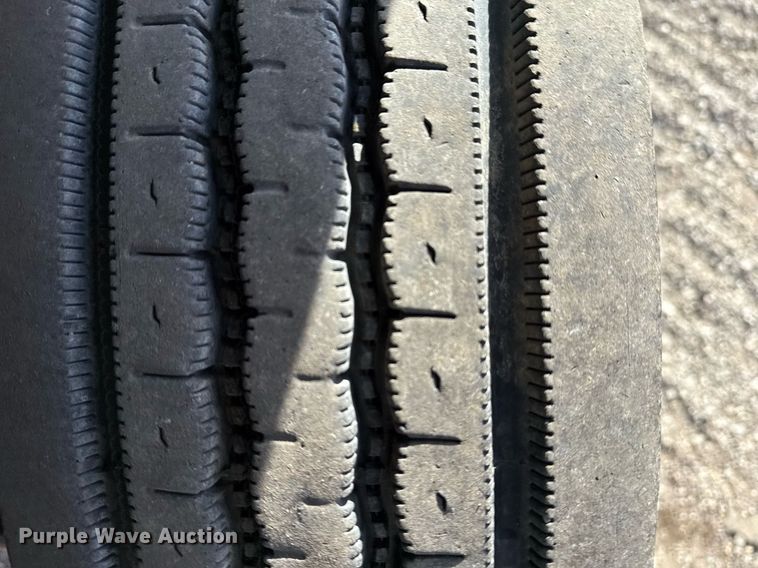 image for item EG5679 2012 Dodge Ram 5500HD flatbed truck