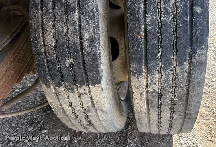 image for item EG5679 2012 Dodge Ram 5500HD flatbed truck