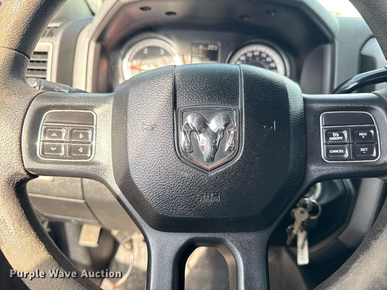 image for item EG5696 2016 Dodge Ram 4500HD Crew Cab flatbed truck