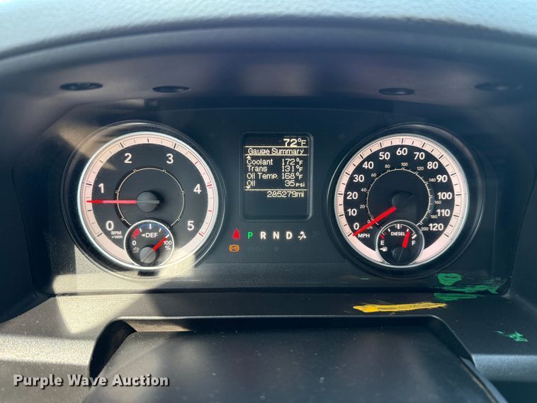 image for item EG5696 2016 Dodge Ram 4500HD Crew Cab flatbed truck