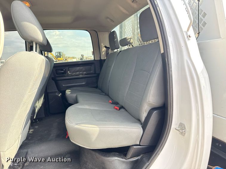 image for item EG5696 2016 Dodge Ram 4500HD Crew Cab flatbed truck