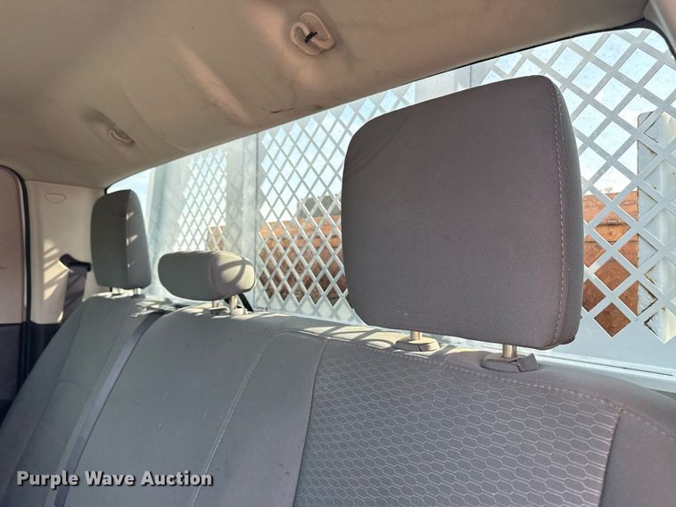 image for item EG5696 2016 Dodge Ram 4500HD Crew Cab flatbed truck