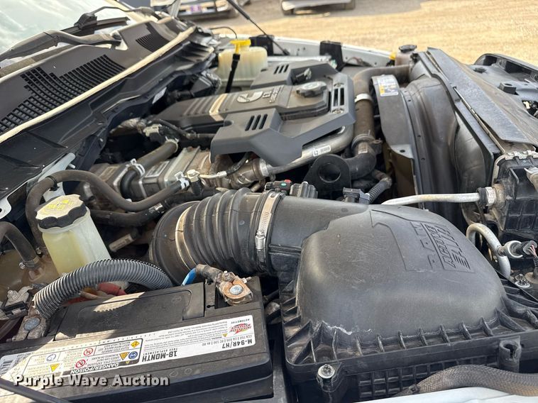 image for item EG5696 2016 Dodge Ram 4500HD Crew Cab flatbed truck