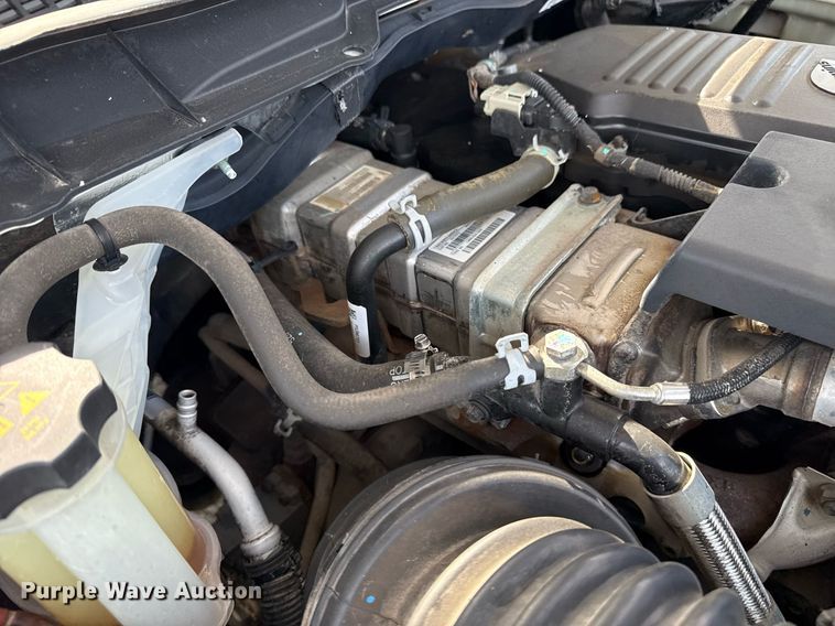 image for item EG5696 2016 Dodge Ram 4500HD Crew Cab flatbed truck