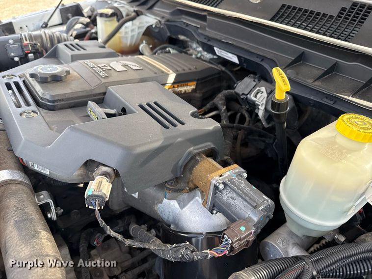 image for item EG5696 2016 Dodge Ram 4500HD Crew Cab flatbed truck