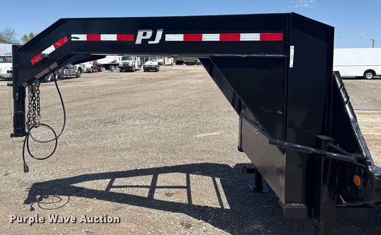 image for item EG5737 2015 PJ  flatbed trailer