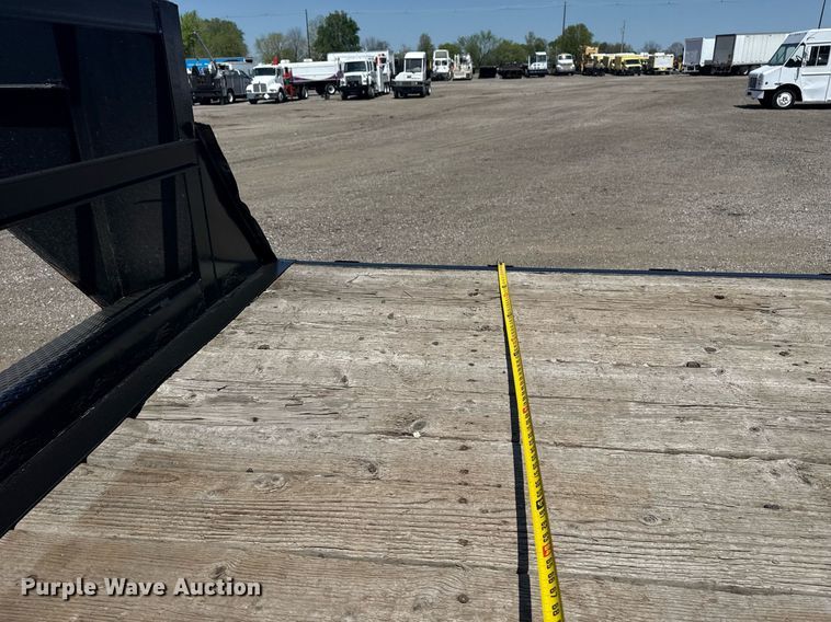 image for item EG5737 2015 PJ  flatbed trailer