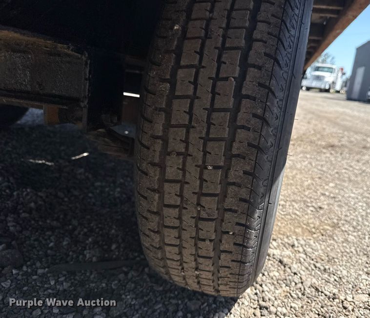 image for item EG5737 2015 PJ  flatbed trailer