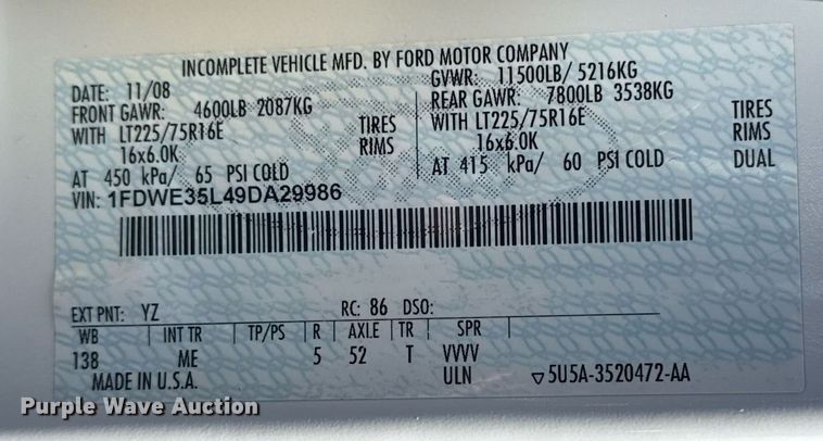 image for item EG5738 2009 Ford E350 Super Duty shuttle bus