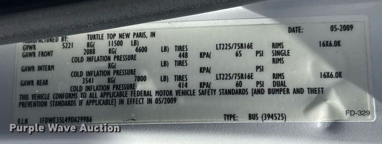 image for item EG5738 2009 Ford E350 Super Duty shuttle bus