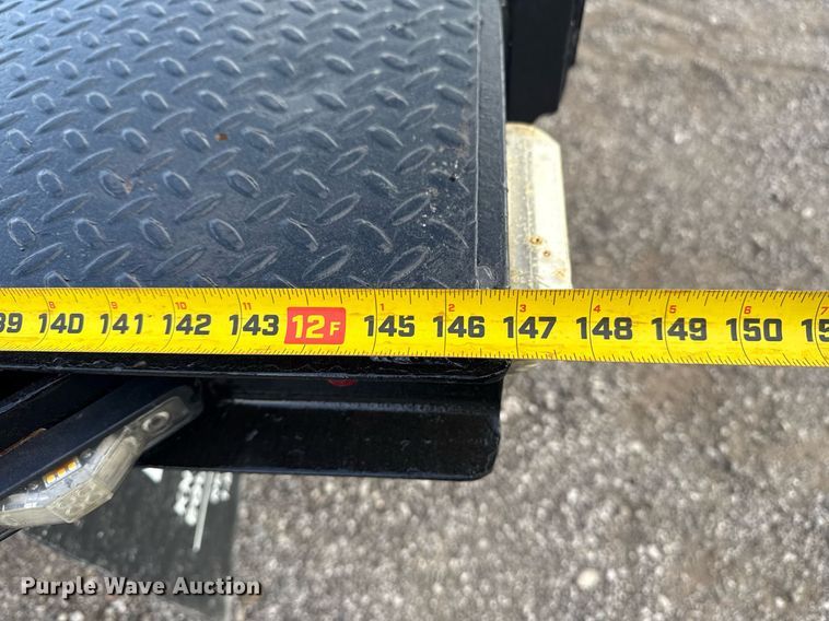 image for item EG5761 2018 Ford F550 flatbed truck