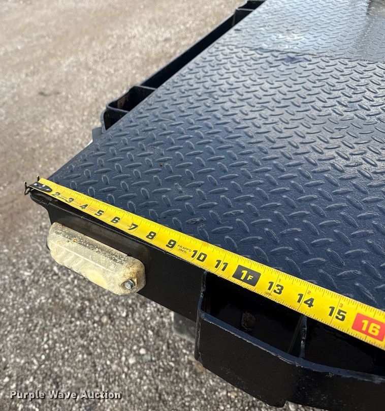 image for item EG5761 2018 Ford F550 flatbed truck