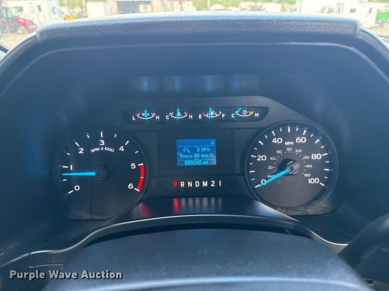 image for item EG5761 2018 Ford F550 flatbed truck