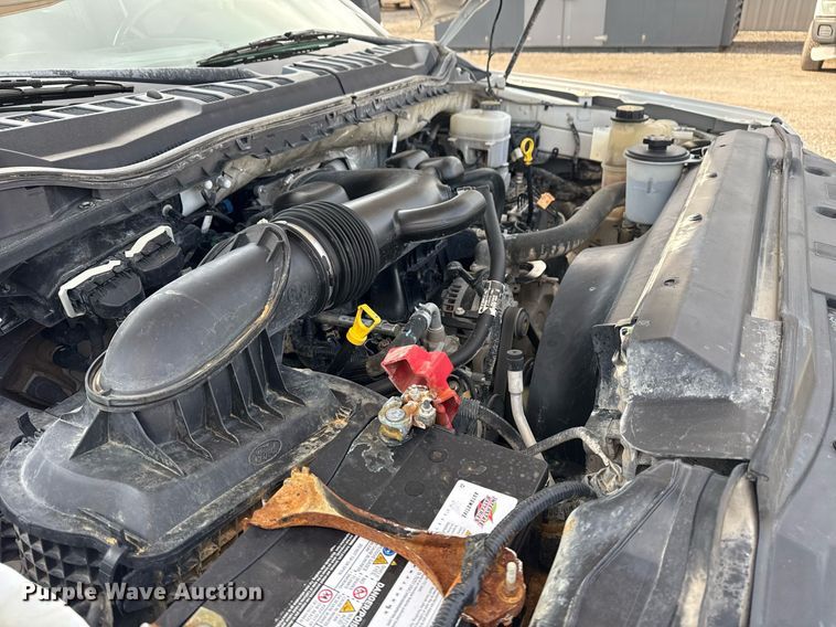 image for item EG5761 2018 Ford F550 flatbed truck