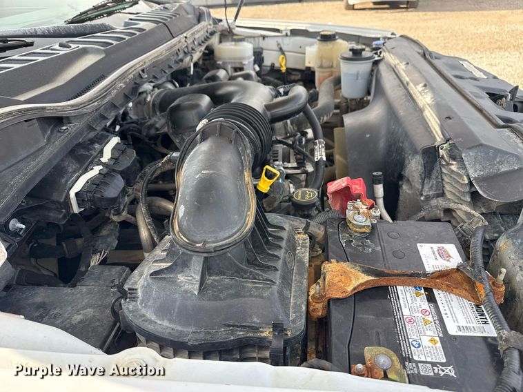 image for item EG5761 2018 Ford F550 flatbed truck