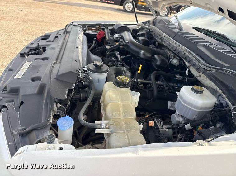 image for item EG5761 2018 Ford F550 flatbed truck